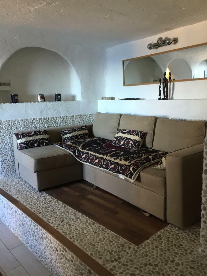 Appartement Le Baou  les pieds dans l'eau à Carqueiranne Extérieur photo